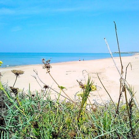 Cala Vigliena Il Sole Negli Occhi Villa Пунта Брачето Екстериор снимка