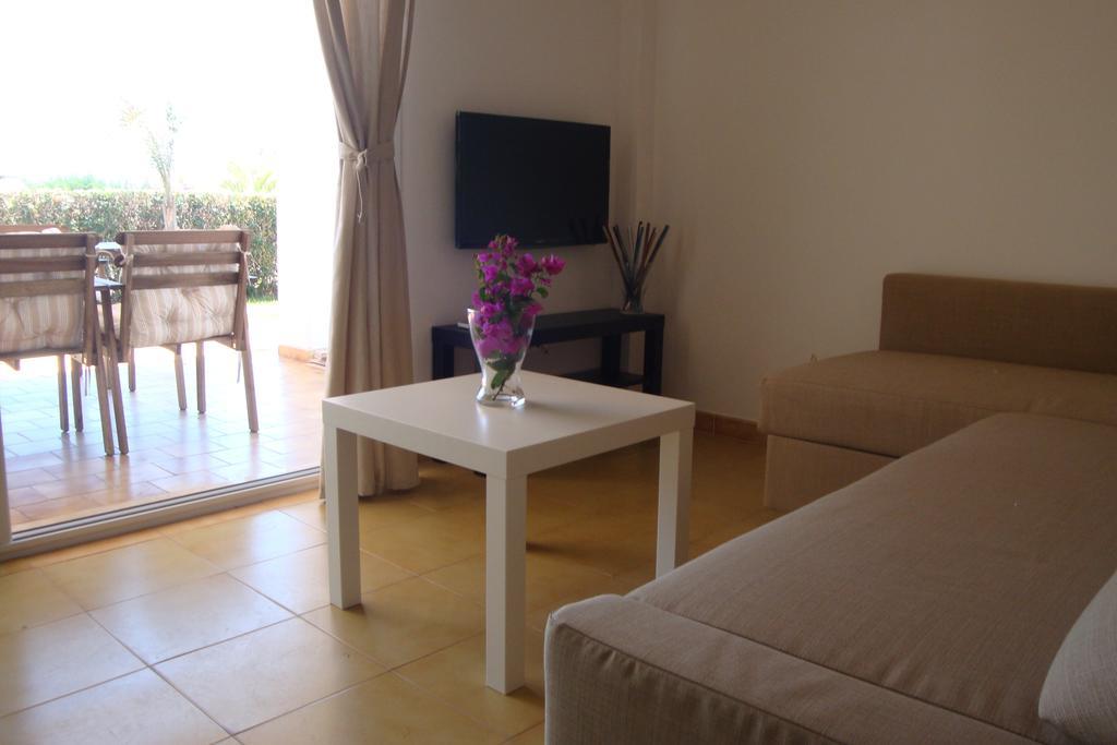 Cala Vigliena Il Sole Negli Occhi Villa Пунта Брачето Стая снимка
